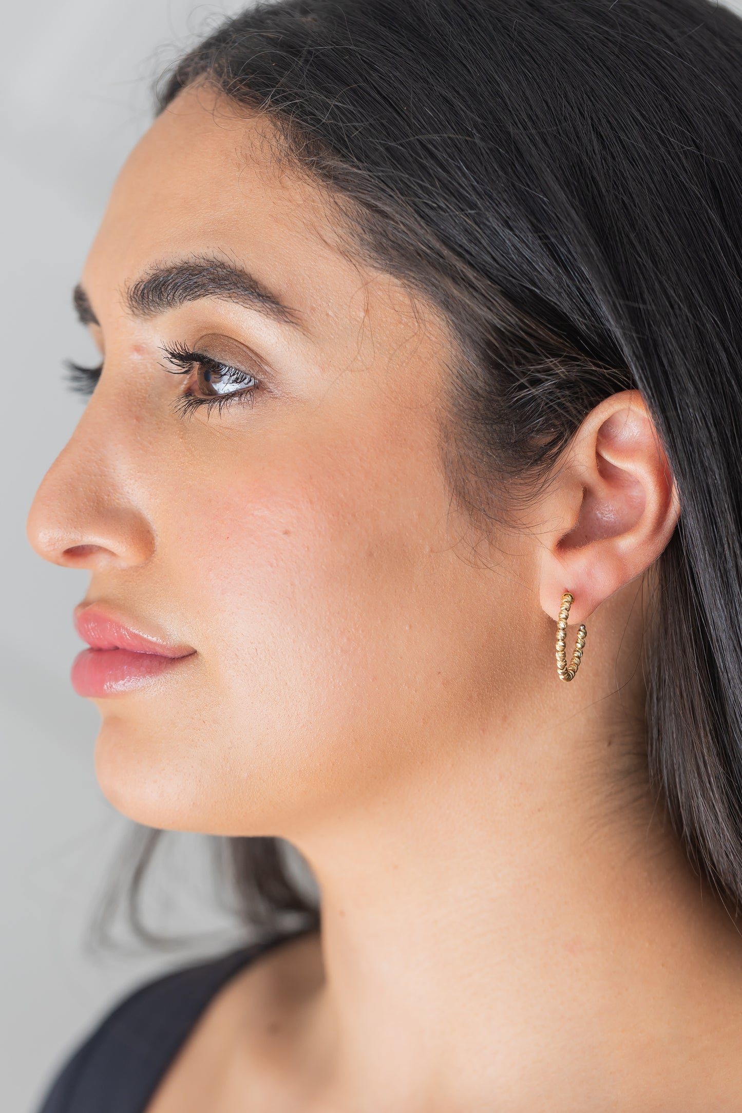 EARRINGS | THE SINGLE HOOP - SMALL